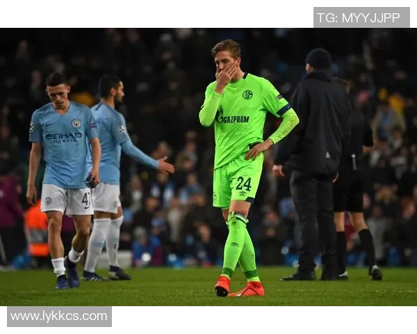 沙尔克04客场大胜！德甲排名冲上第五，冲击欧冠资格赛位置！