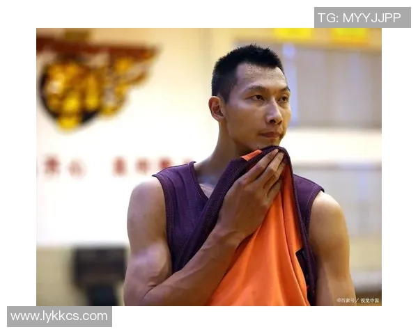 易建联重返国家队，重燃篮球梦！